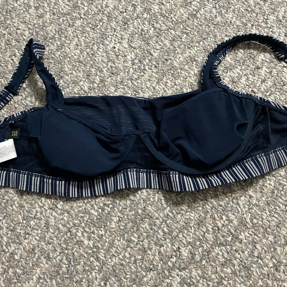 BOGO 50%๐ Bikini Set - Picture 6 of 9